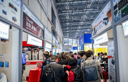 家政服务与工业自动化的融合——2022上海国际智能工厂暨工业自动化机器人展的启示